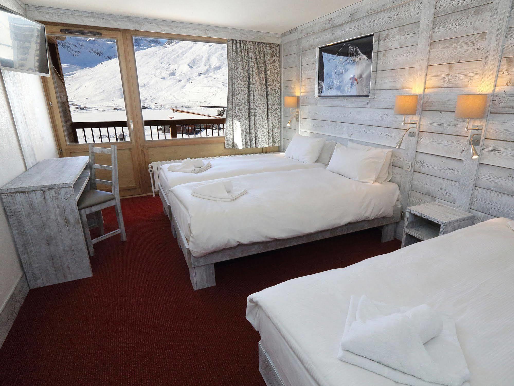 Hotel L'Aiguille Percee ティニュ エクステリア 写真